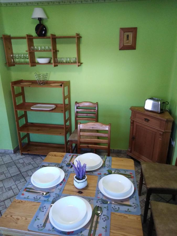 Arinza Apartman Vendeghaz Mezőkövesd Buitenkant foto